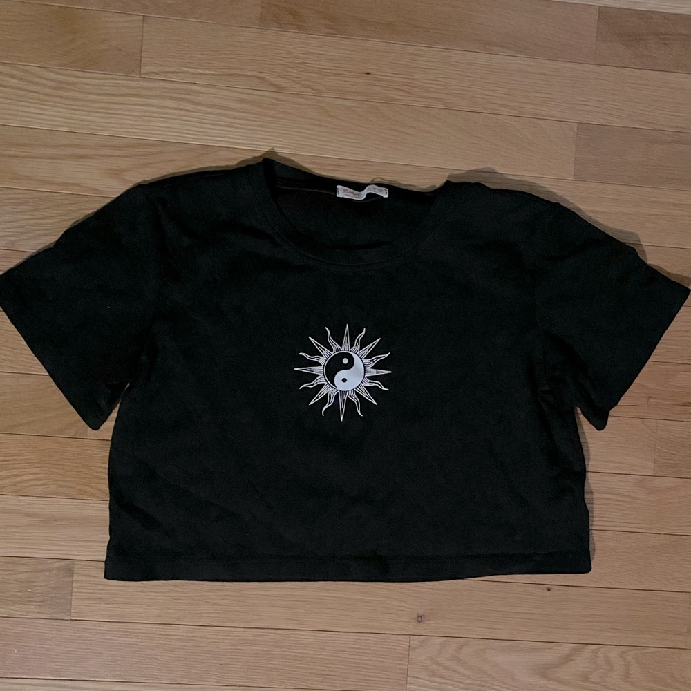 Yin & yang crop top